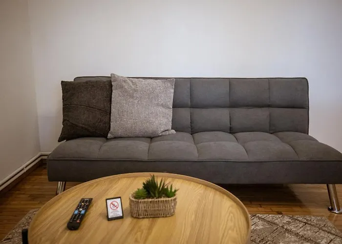 Appartement Riverside Escape ,modern With Courtyard *